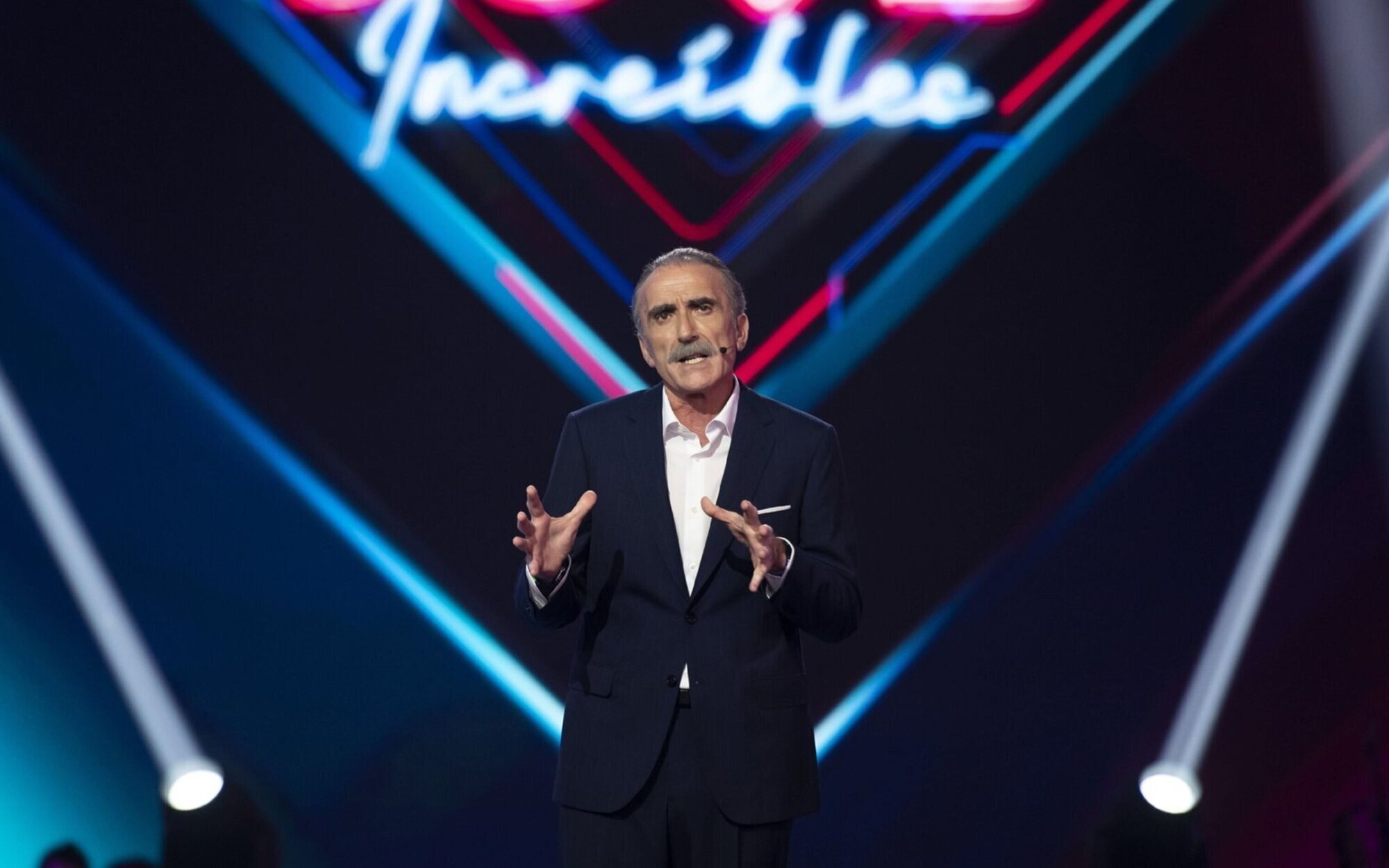 TVE se autoboicotea revelando quién es el concursante sorpresa de 'Dúos increíbles'