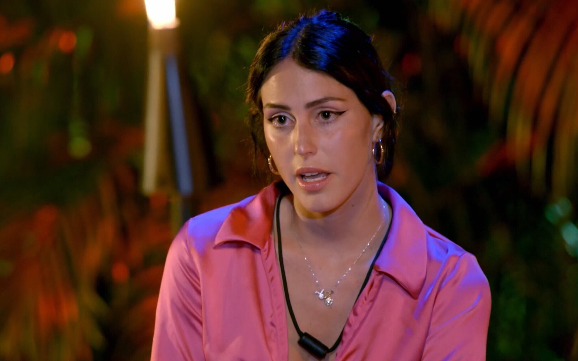 Paola Monzani explica por qué le molesta que Andreu Martorell cante en 'La isla de las tentaciones'