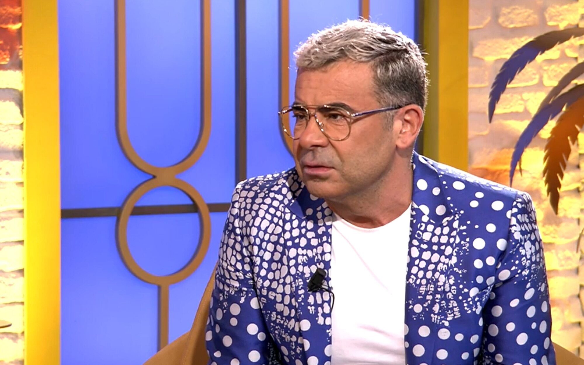 Telecinco omite en Mitele la entrevista de Emma García a Jorge Javier Vázquez en su casa