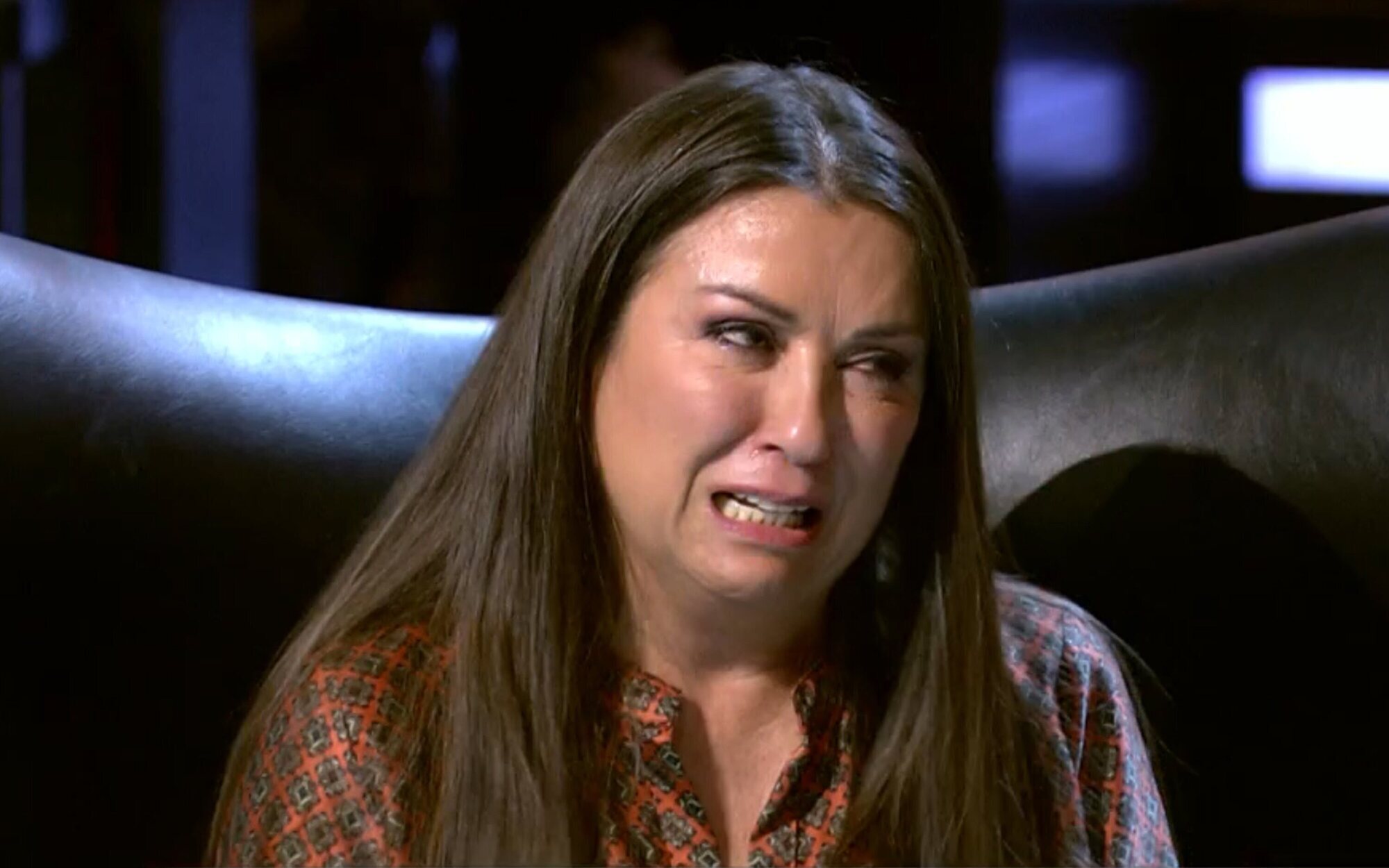 Cristina Cárdenas se derrumba al encontrarse con Rocío Carrasco en 'En el nombre de Rocío': "Lo siento"