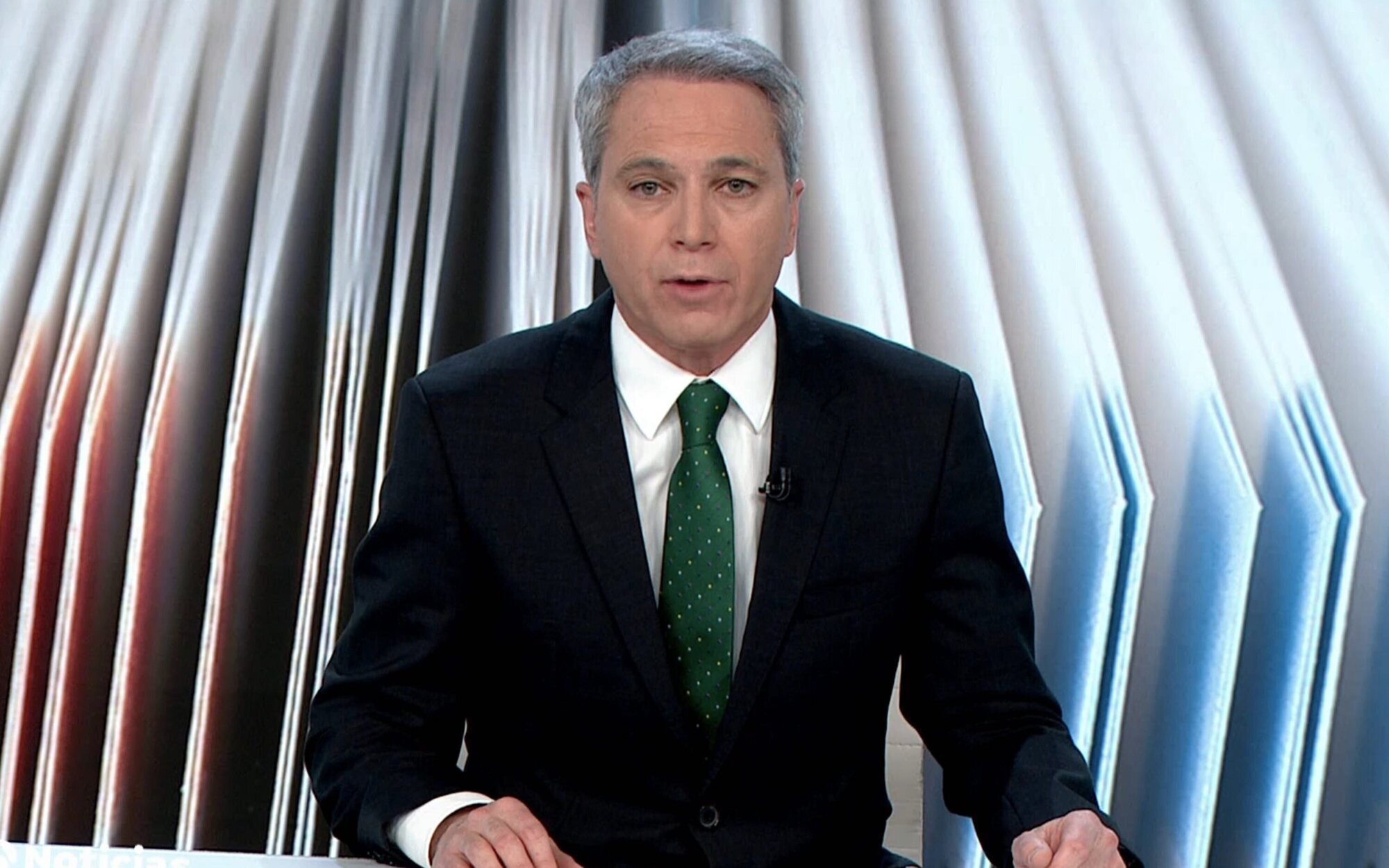'Antena 3 noticias' (19,8%) triunfa en noviembre por 35º mes ante la caída de 'Informativos Telecinco' (11,4%)