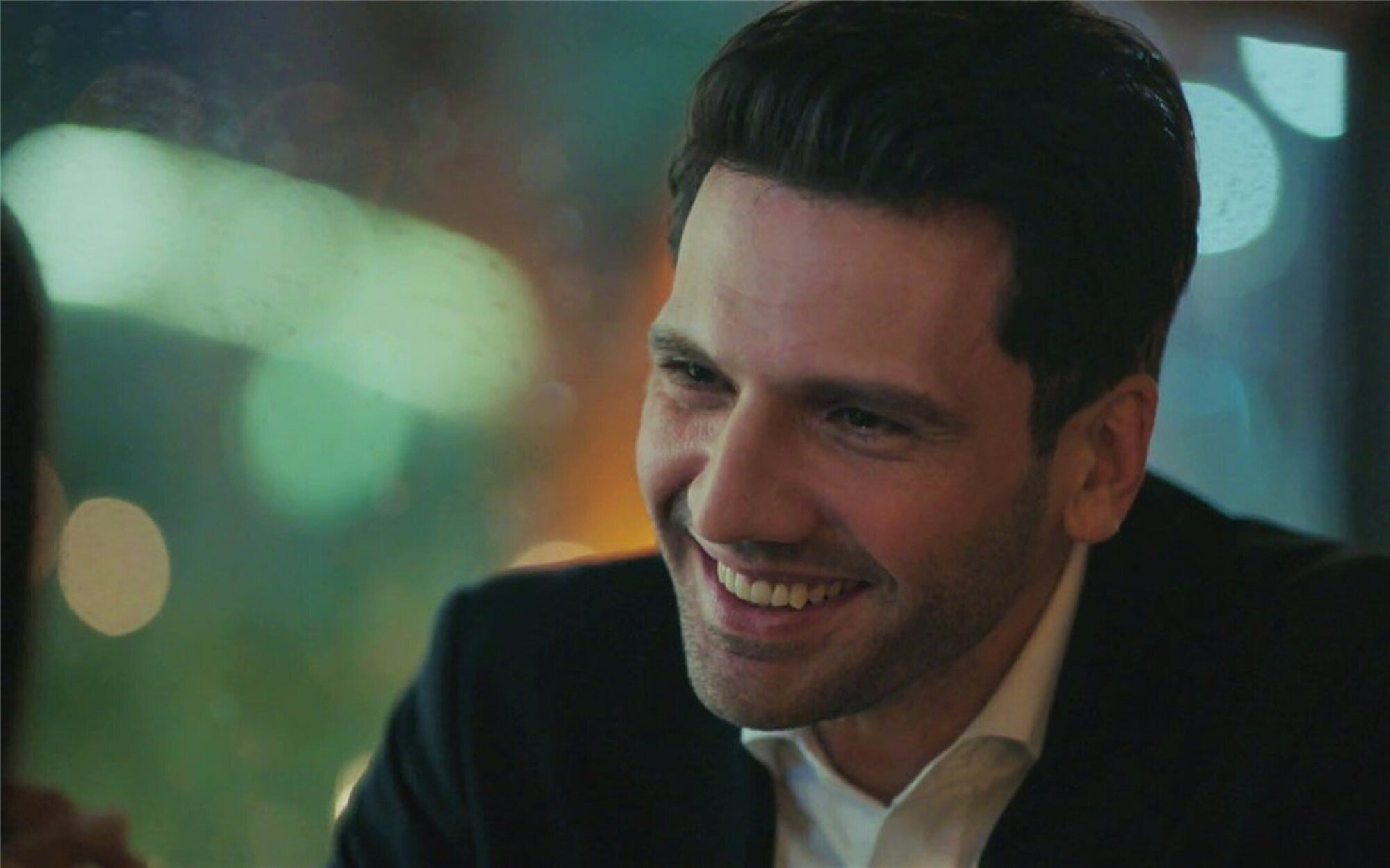 'Secretos de familia' arranca el año líder (11,4%) y puede con el debate final de 'Las tentaciones' (10,9%)