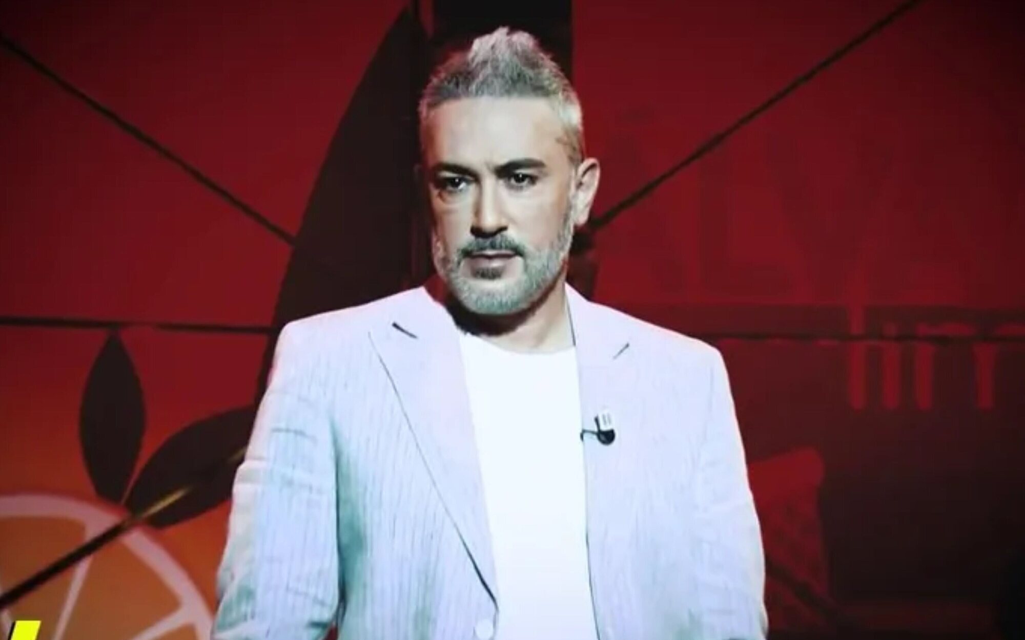 Kiko Hernández se esconde en un maletero para después increpar a los reporteros de 'Sálvame'