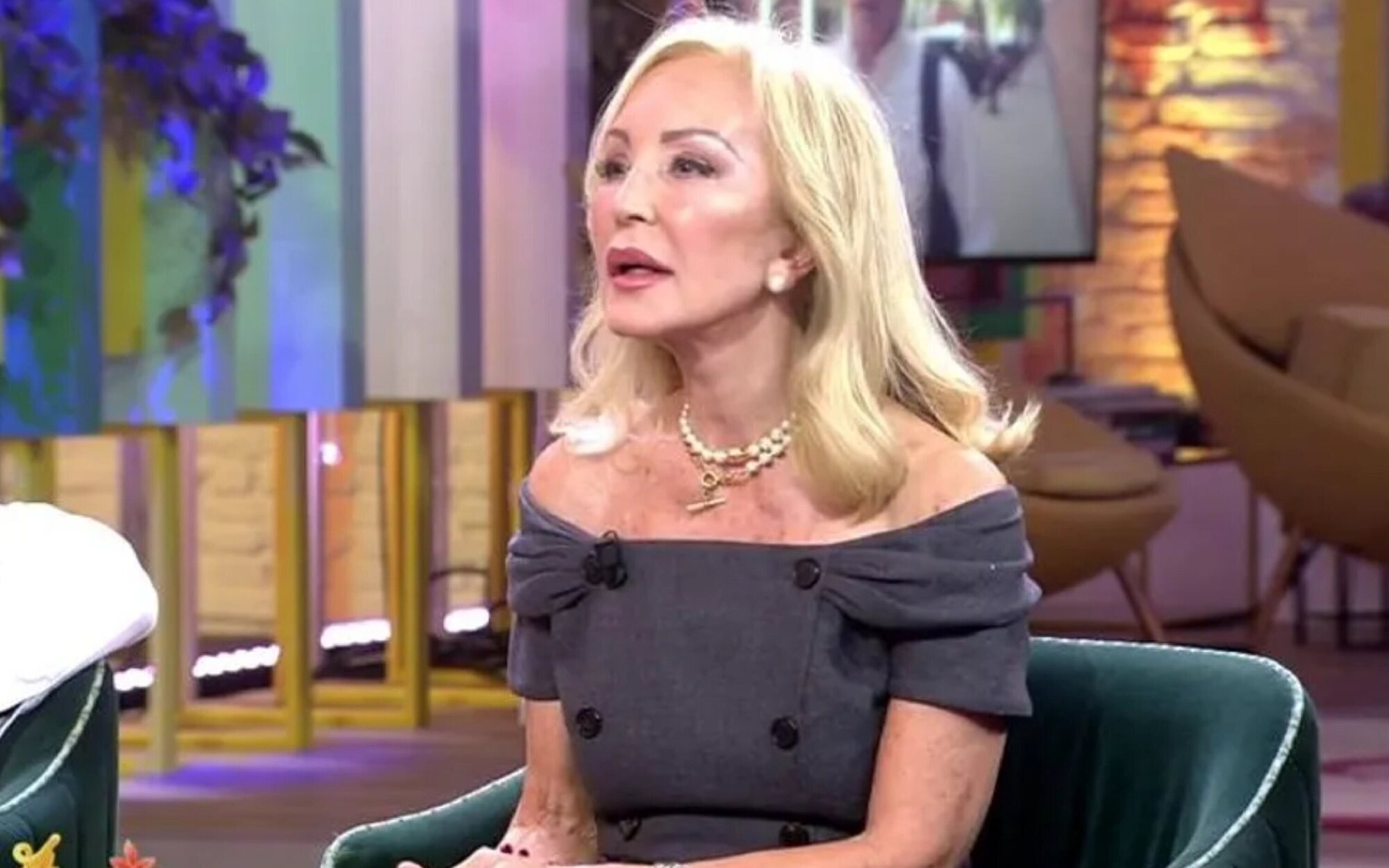 Los colaboradores de 'Fiesta' frenan a Carmen Lomana por sus ataques a Isabel Preysler 