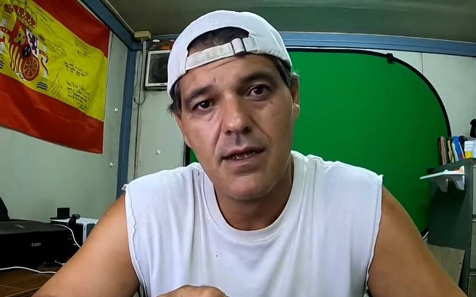 Frank Cuesta se rompe dos costillas y sufre un desgarro muscular por una "desavenencia"