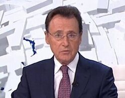 El corte de Matías Prats cuando Mónica Carrillo le corrige en 'Antena 3 noticias'