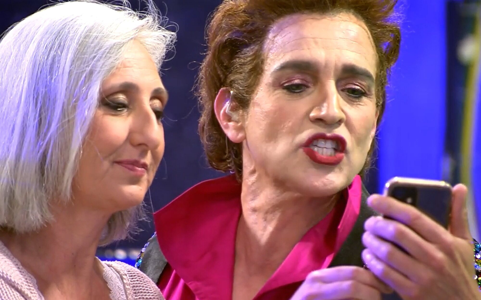 'Sálvame' la lía al mostrar el número de teléfono de Antonia Dell'Atte en pleno directo