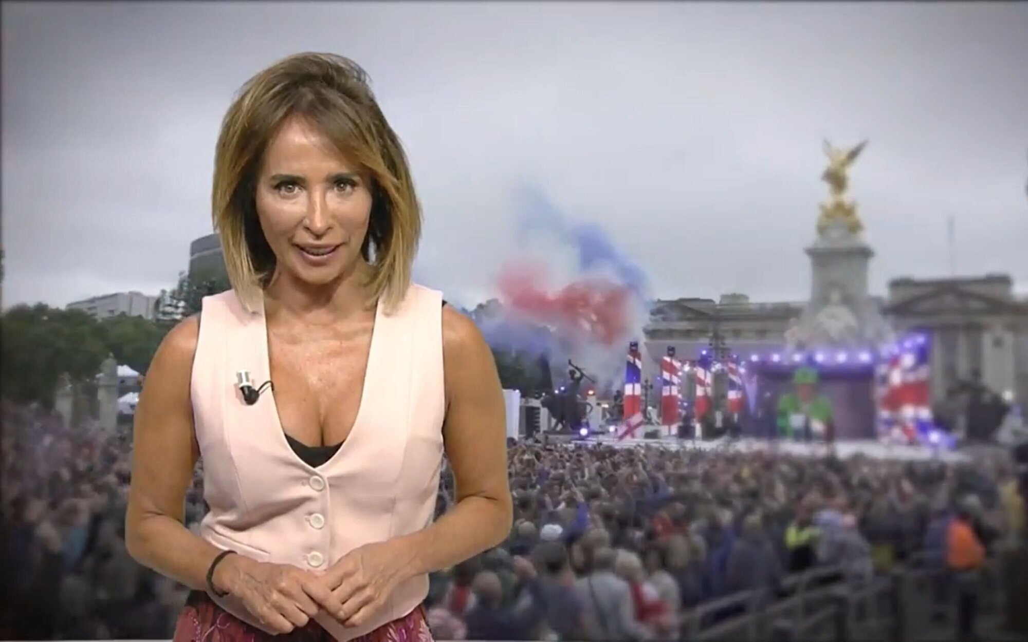 'Socialité' anuncia un especial por la coronación de Carlos III, con Nuria Martín en Londres