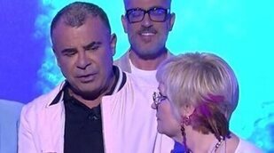 'Sálvame' recibe la visita de dos santeras para descubrir si el plató está gafado