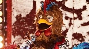 ¿Quién se oculta detrás de Gallo en 'Mask Singer 3', Santiago Segura o José Coronado?