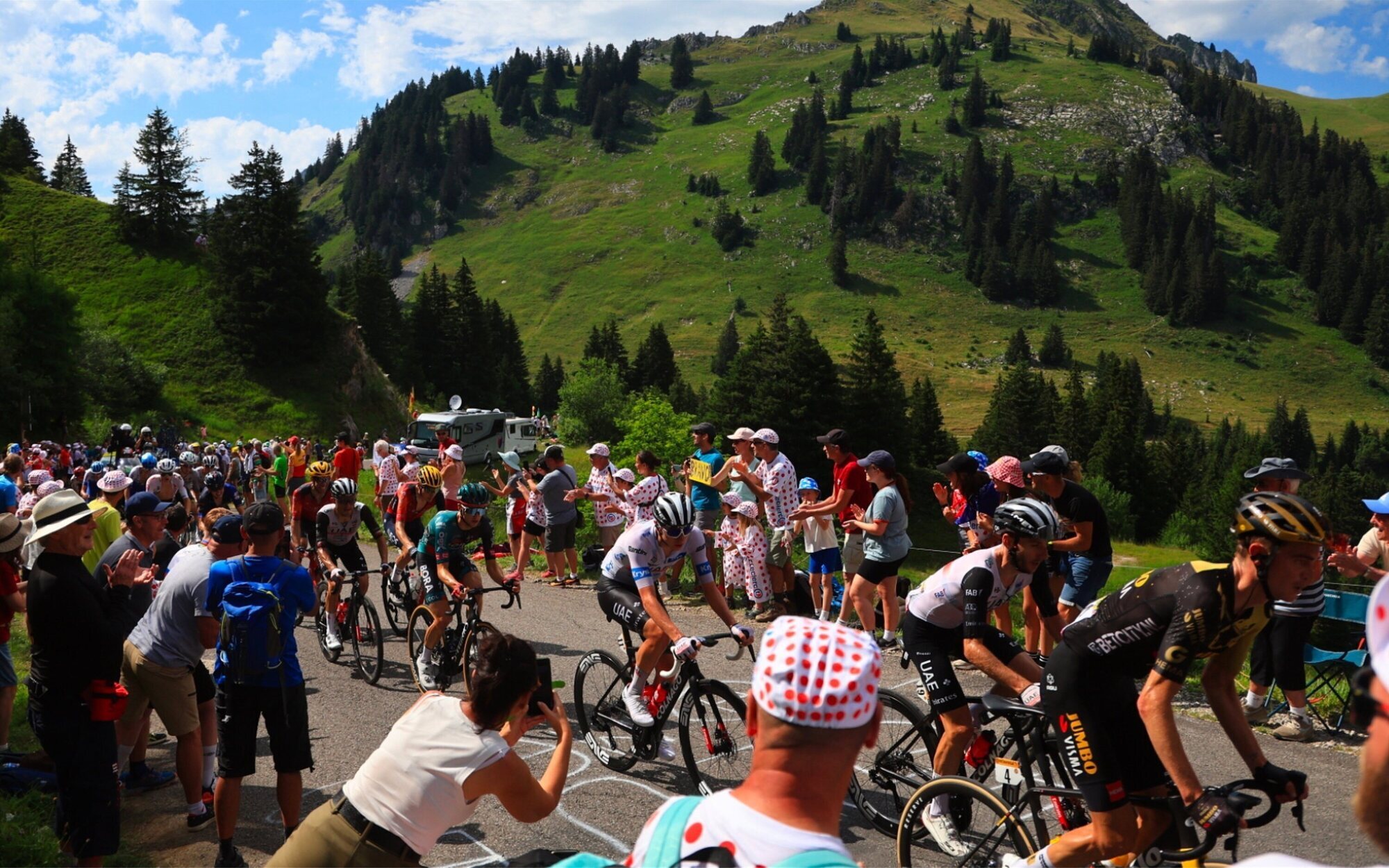 El Tour de Francia se sube a lo más alto del podio y el cine de Neox destaca en la sobremesa