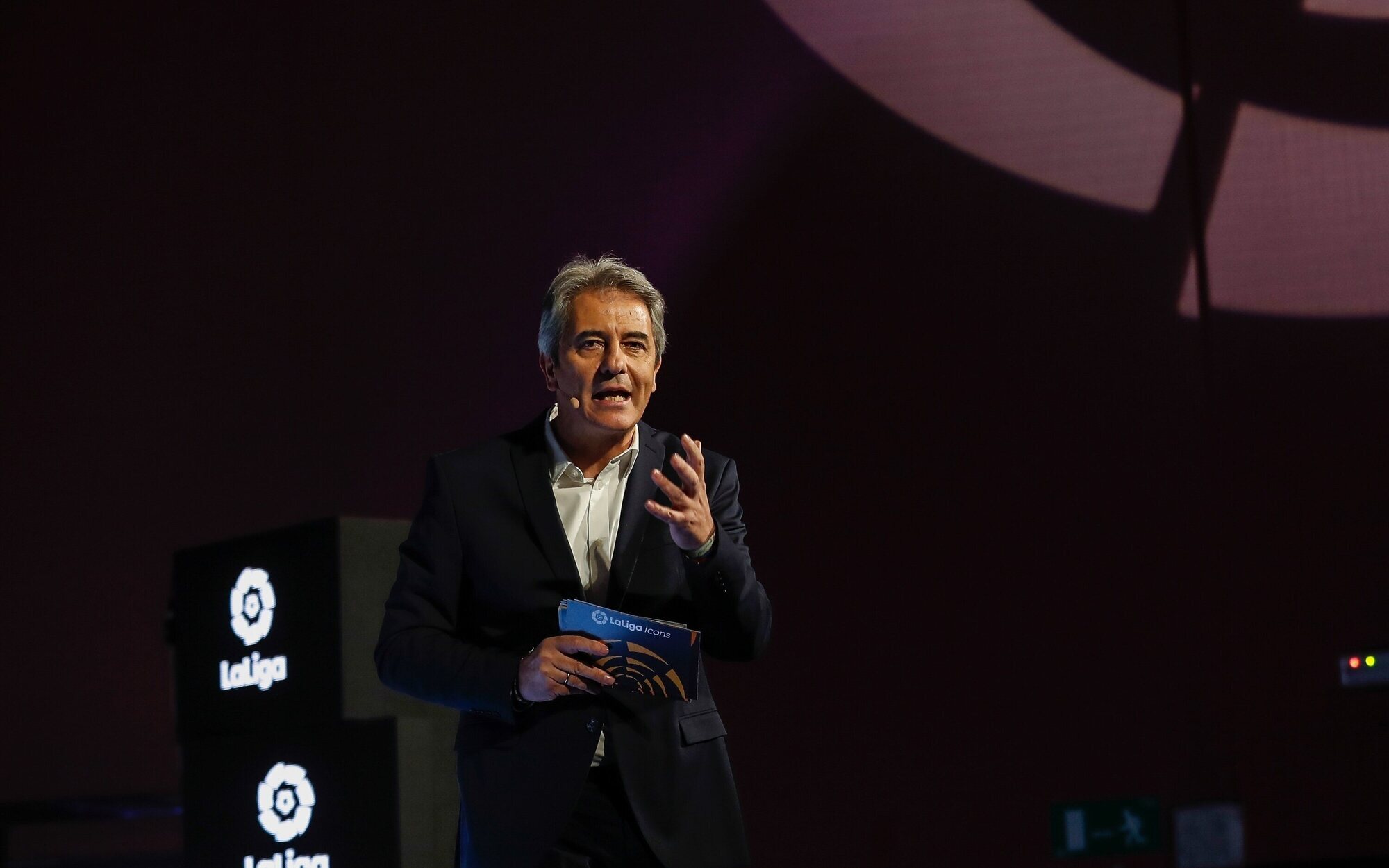 Manolo Lama y Paco González se despiden tras 25 años como narradores del FIFA