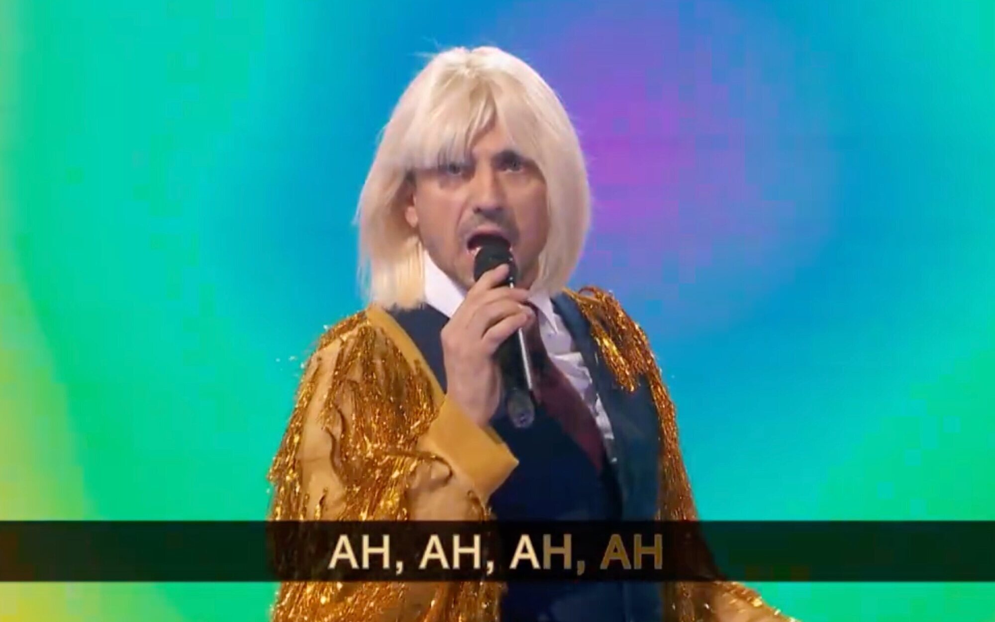 José Mota patina con un polémico sketch perpetuando la confusión entre orientación sexual e identidad de género