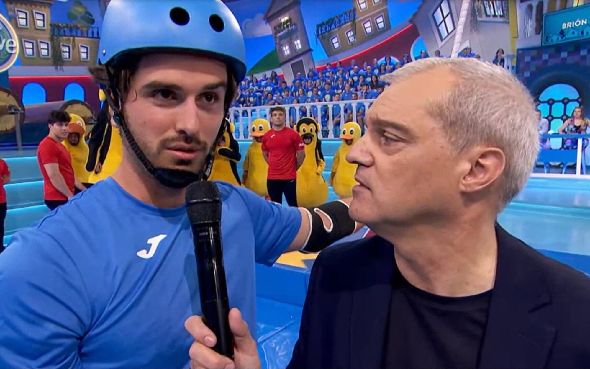 La sencilla pero significativa pregunta de Ramón García en pleno 'Grand Prix': "¿Tienes novia o novio?"