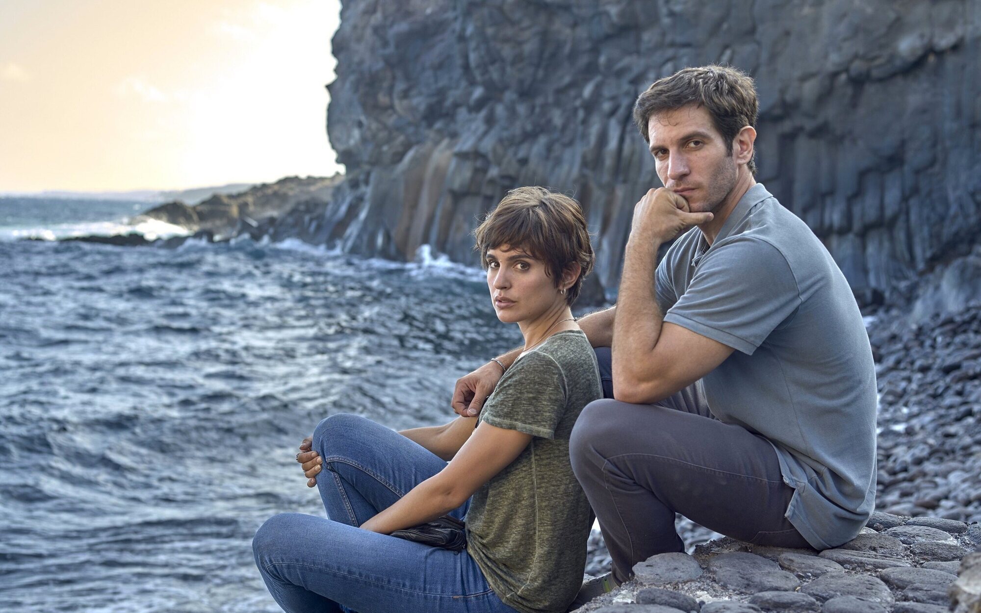 "La niebla y la doncella" (9,5%), en Antena 3, gana a "Los padres de él" (8,6%), en La 1