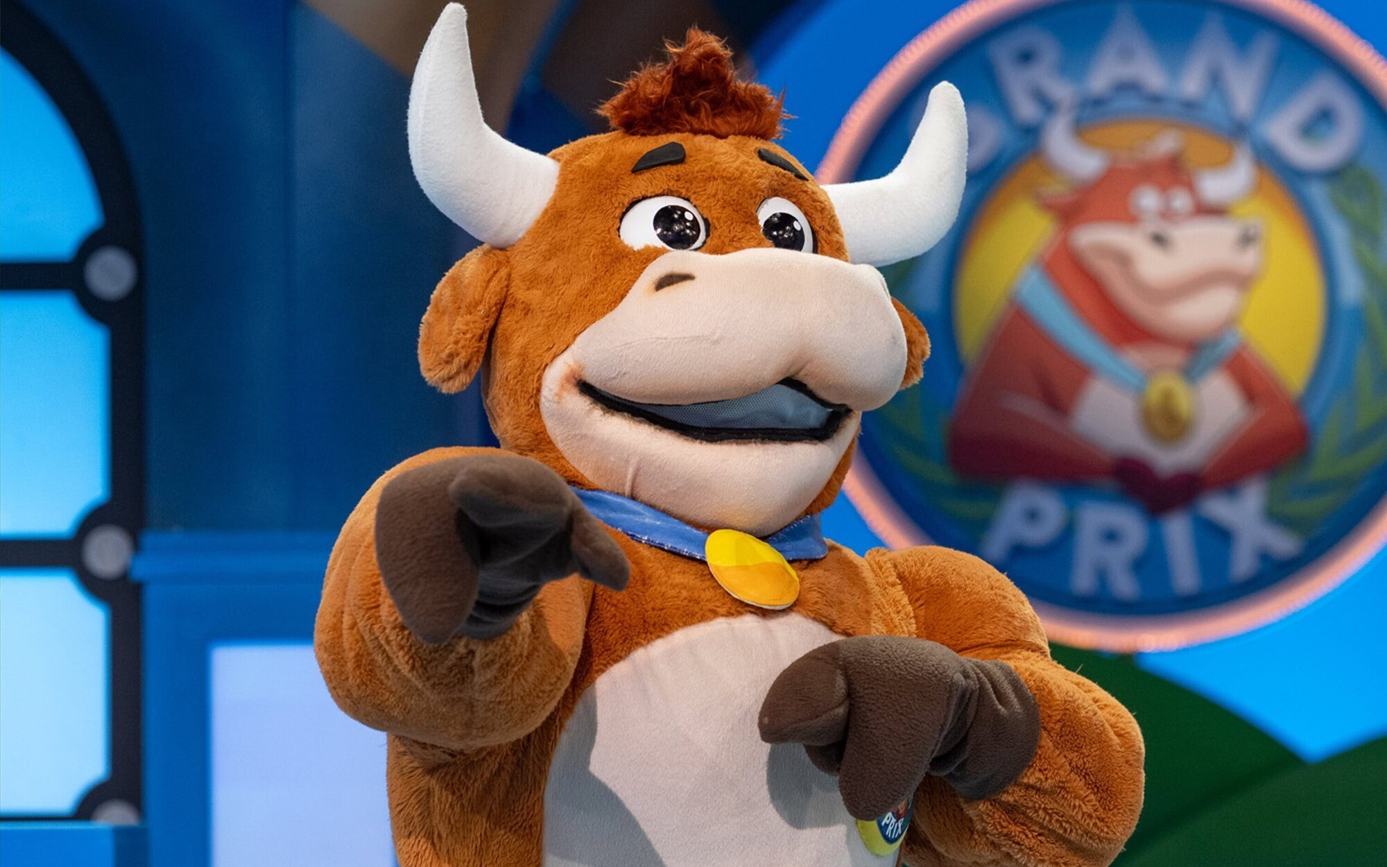 'Grand Prix' (15,8%) sufre otra rotunda caída, pero lidera ante la subida de 'Hermanos' (13,6%) 