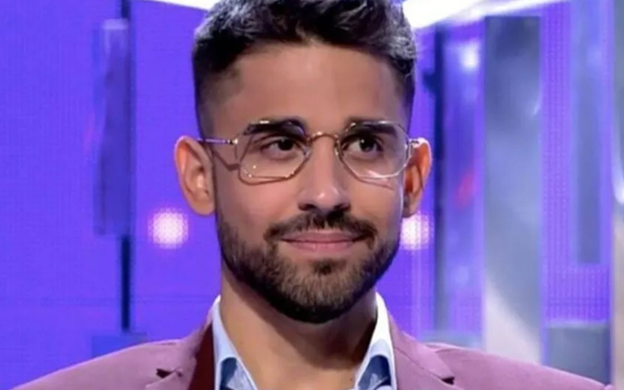 Miguel Frigenti reacciona a las palabras de Violeta Mangriñán sobre 'GH': "Poco solidaria" 