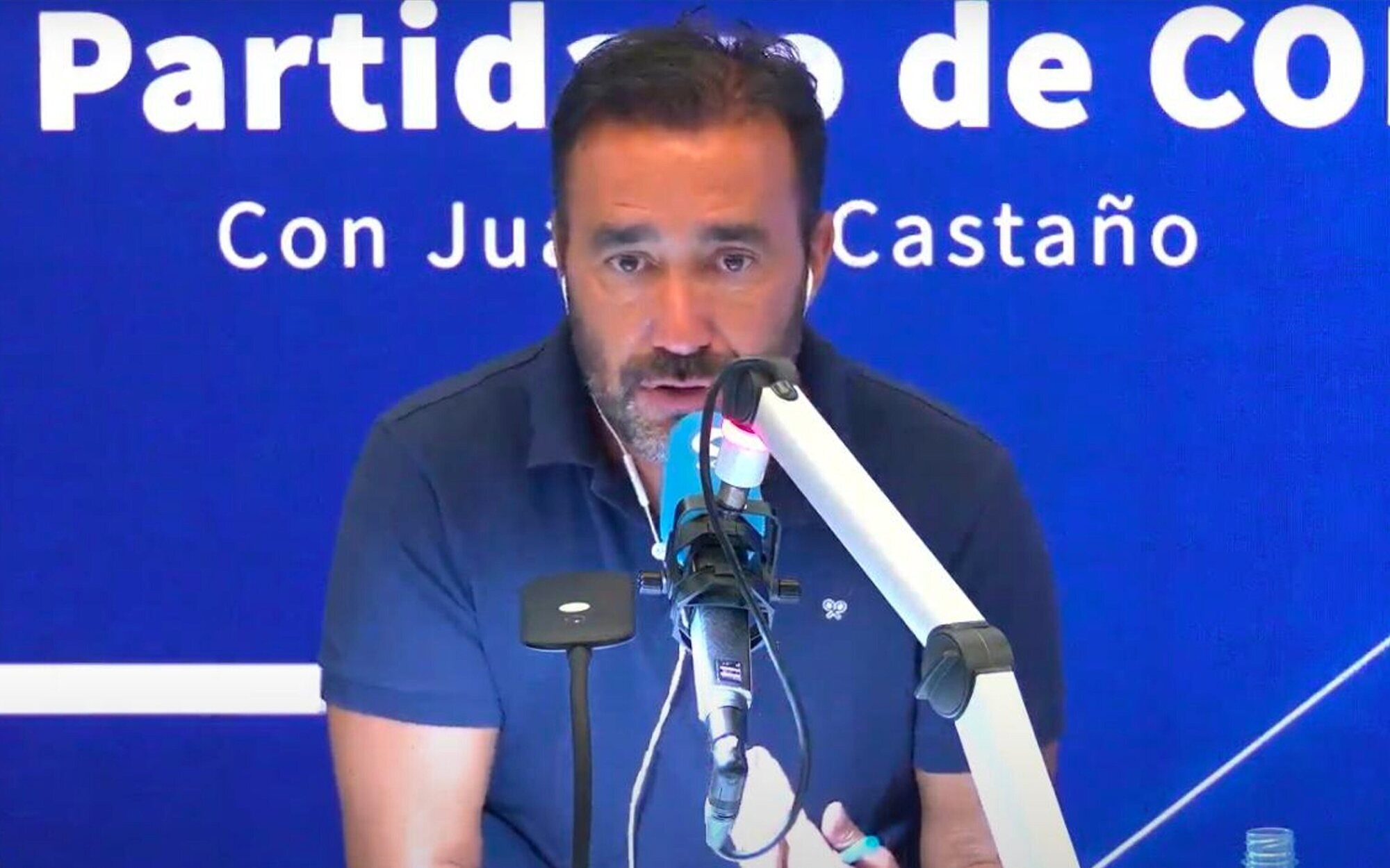 La explicación de Juanma Castaño por cómo trató el beso de Rubiales a Hermoso: "Me suena grande que sea acoso"