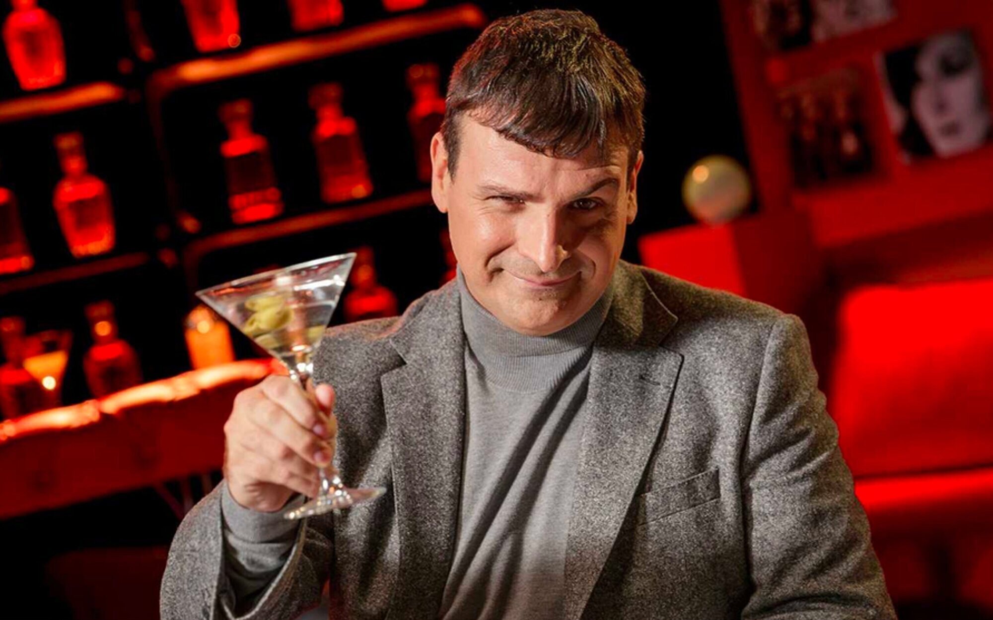 Ángel Carmona presentará 'Cachitos' tras la marcha de Virginia Díaz