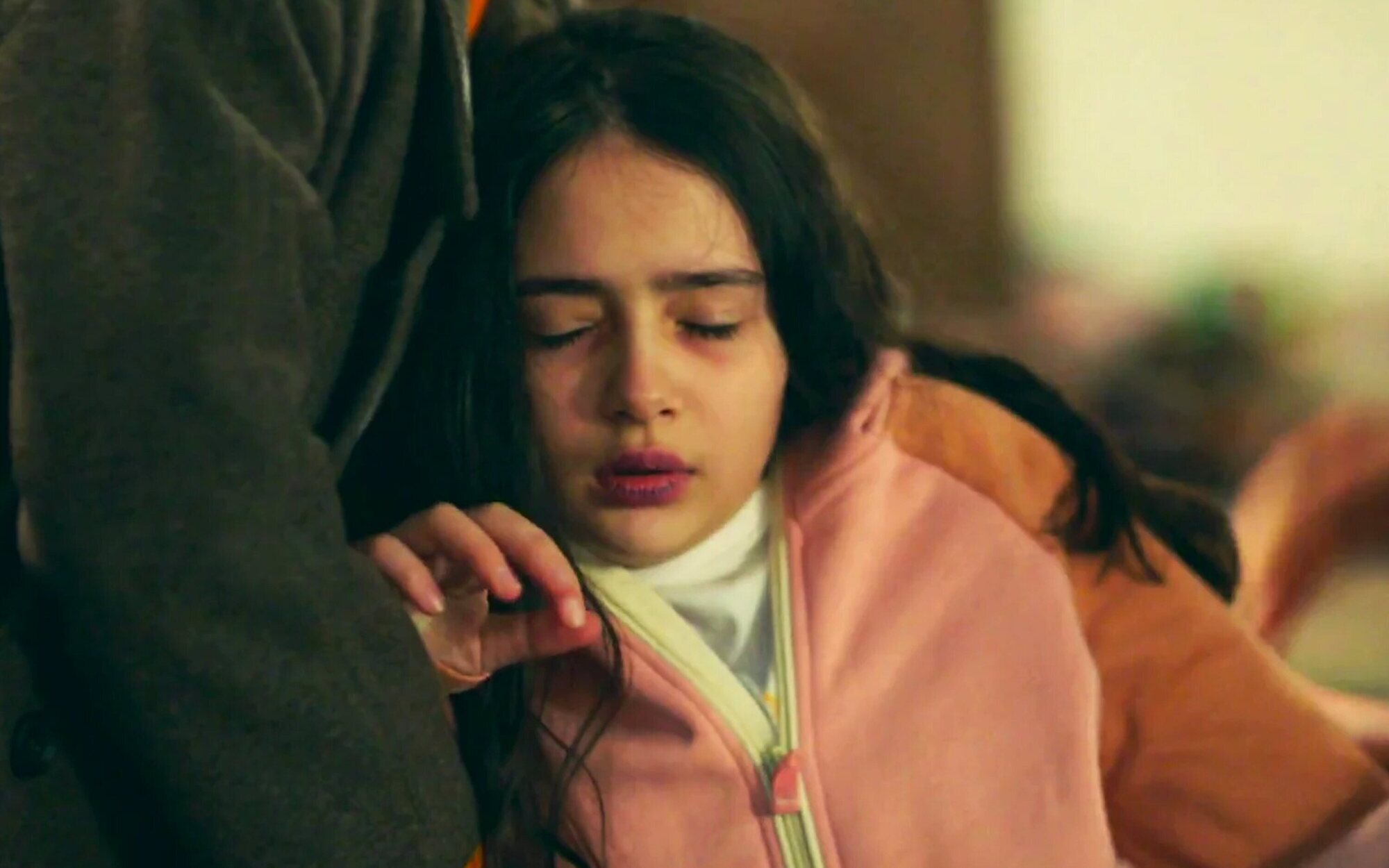 'Secretos de familia' (11,9%) recupera el liderato y 'GH VIP' (11,8%) aventaja al cine de La 1 (9,7%)