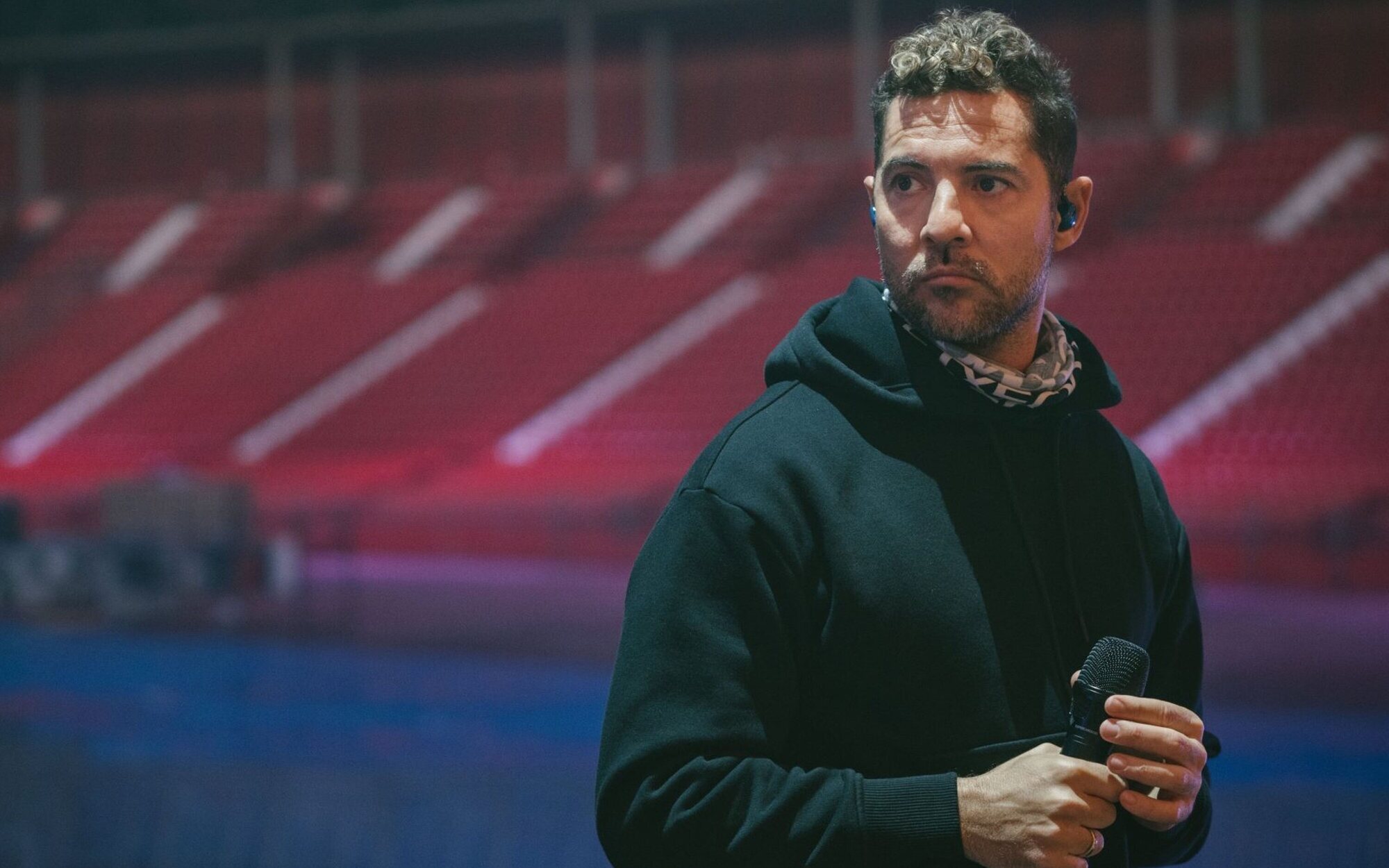 David Bisbal zanja la polémica con Chenoa: "La provocáis vosotros. Os gusta mucho la confrontación"