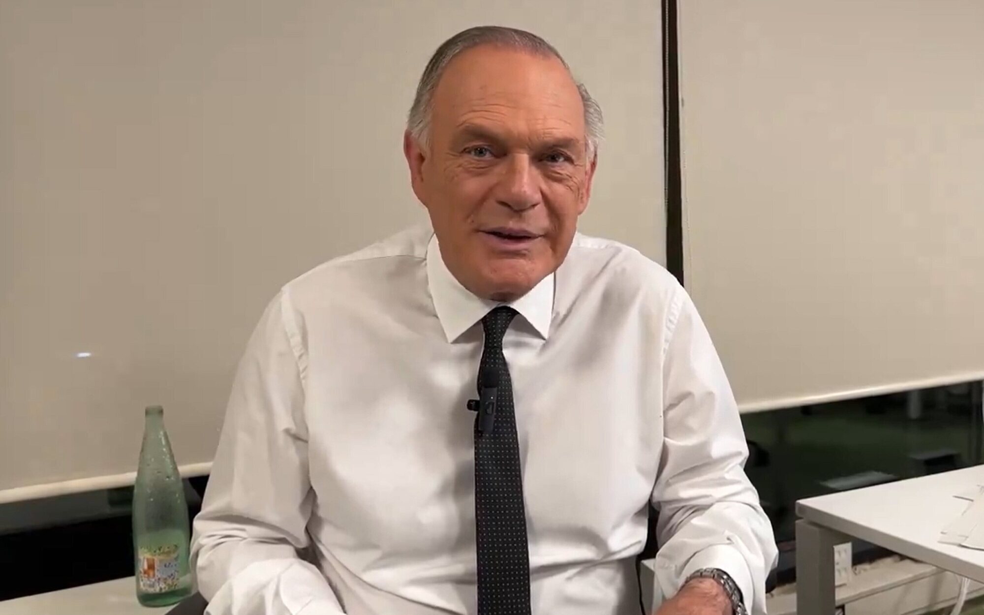 Así ha sido la emotiva despedida de Pedro Piqueras en su último 'Informativos Telecinco'