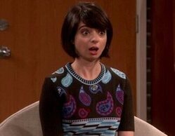 Kate Micucci ('The Big Bang Theory') padece cáncer de pulmón