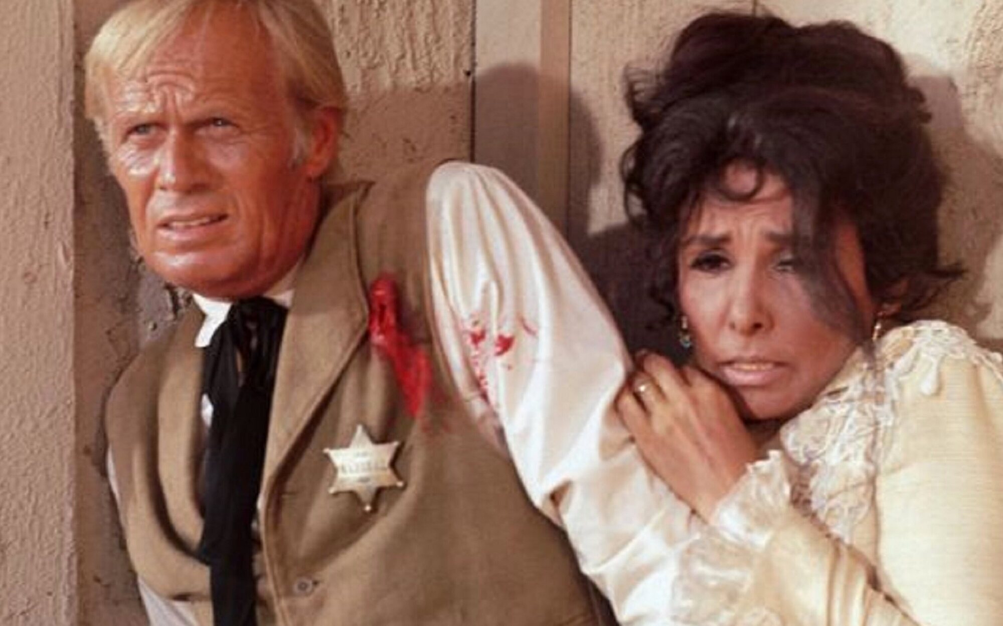 'Cine western' firma lo más visto y marca distancias con 'La que se avecina'