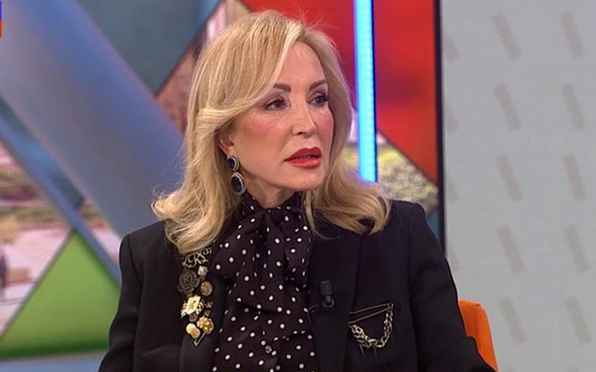 Carmen Lomana tilda a Ágatha Ruiz de la Prada de maleducada: "Si te crees anciana, no hagas perder el tiempo"