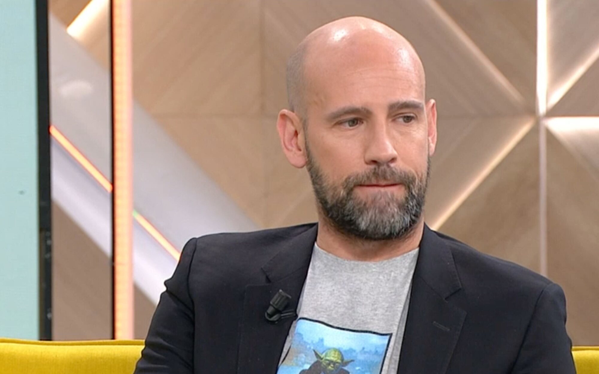 Gonzalo Miró carga contra Ayuso en 'Espejo público': "Me parece una de sus innumerables estupideces"