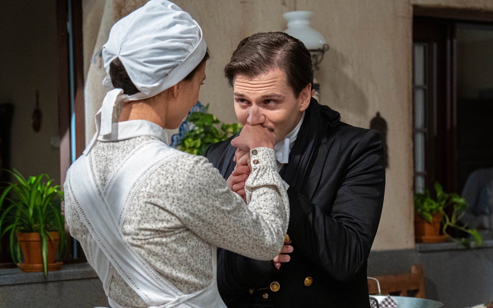 'La promesa' tomará una drástica decisión sobre el robo del reloj y dejará a Jana hecha un lío