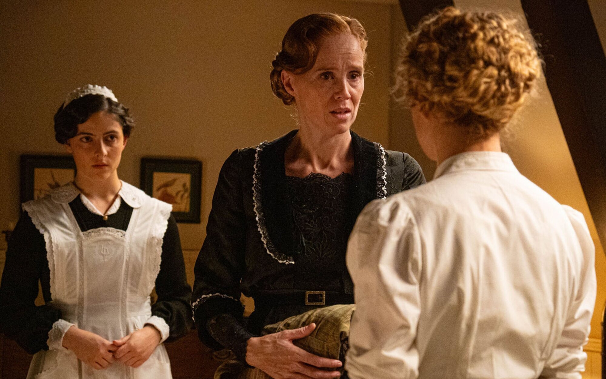 'La promesa' destapará la mentira de Jerónimo e indignará a Jana con los avances de Vera