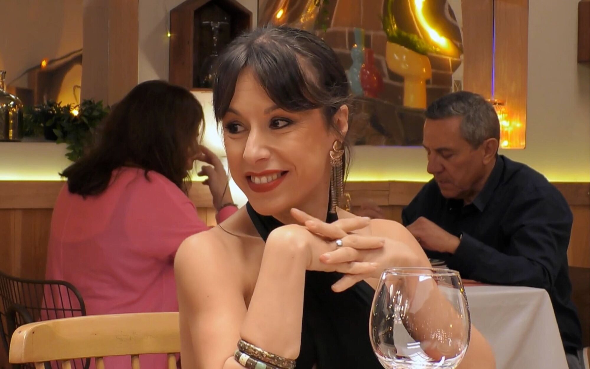 Cristina Zapata, camarera de 'First Dates', busca el amor en el programa sin mucho éxito