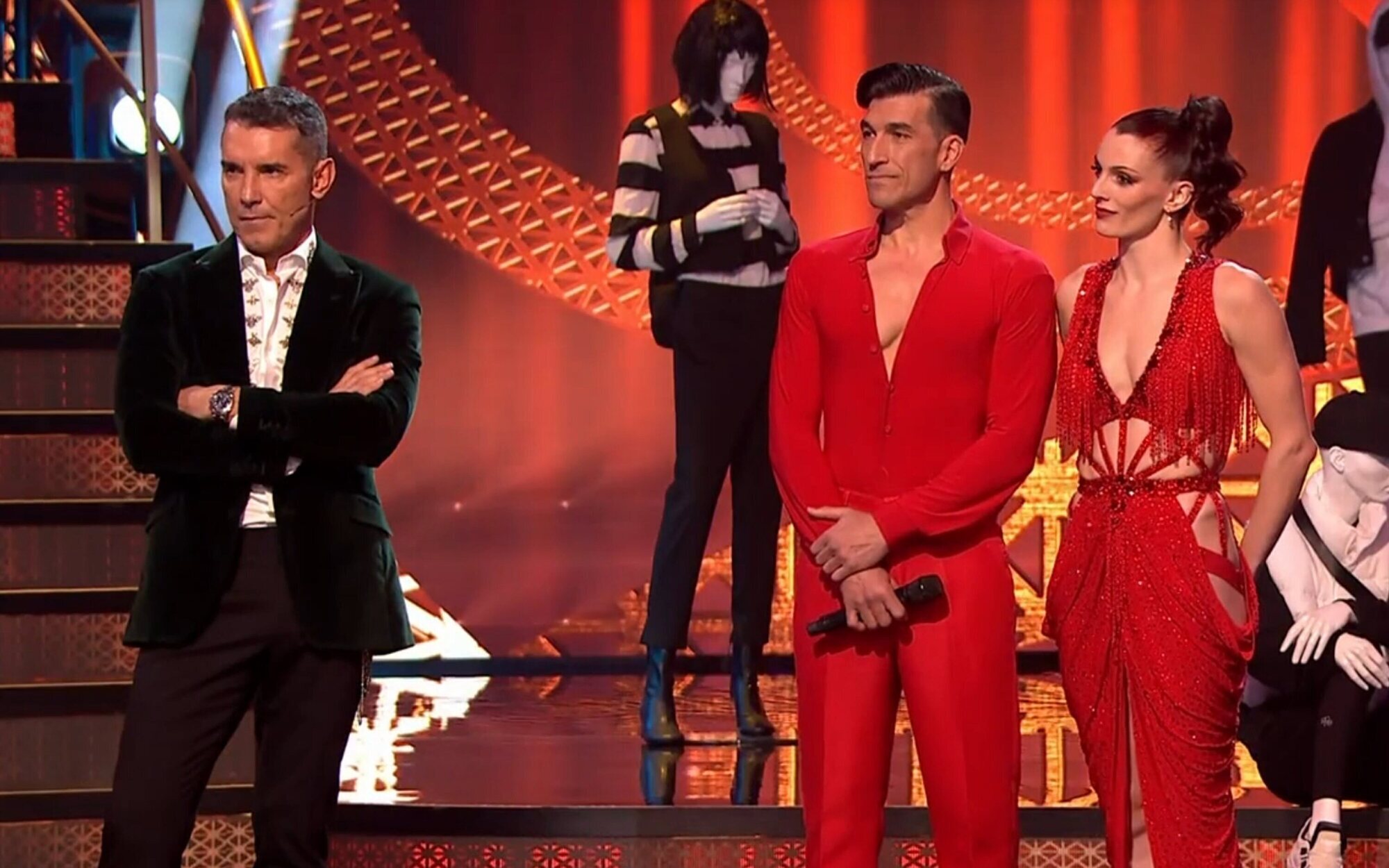 'Bailando con las estrellas' (10,8%) vuelve a superar a 'Atrapa un millón' (9,4%), que se mantiene estable