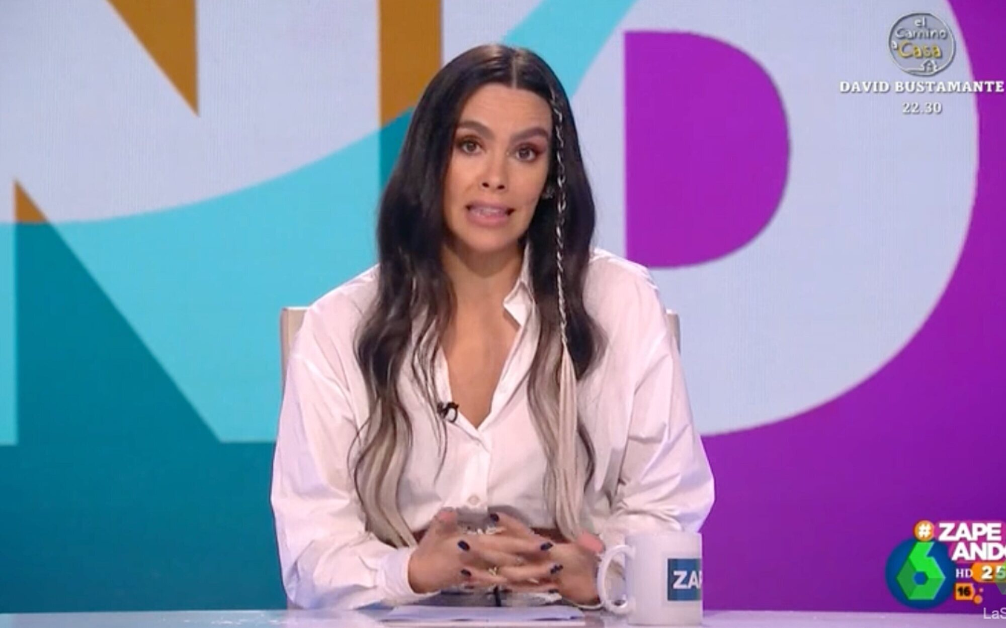 Cristina Pedroche presenta de imprevisto 'Zapeando' como sustituta de Dani Mateo 
