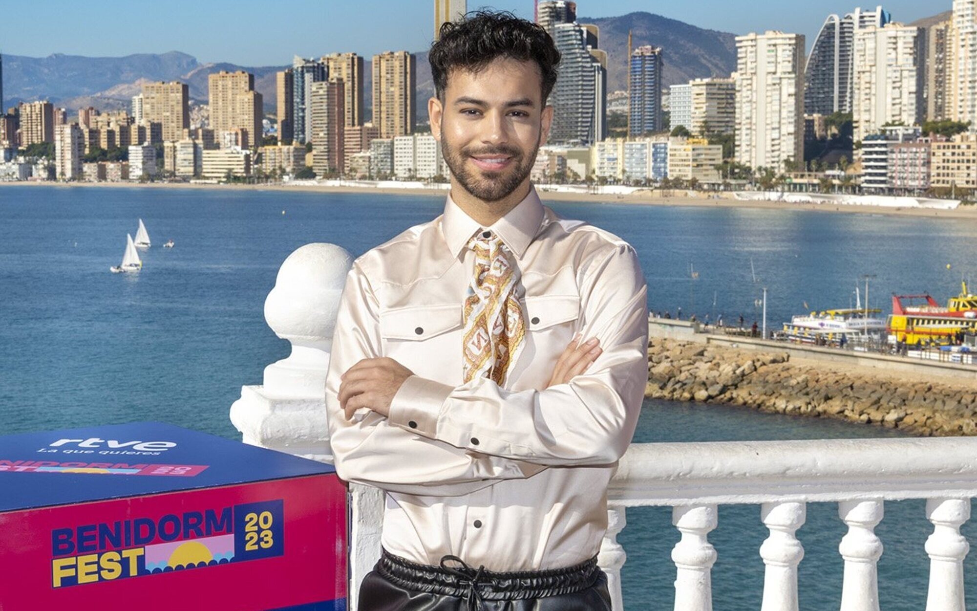 Agoney zanja los ataques por la relación de su novio y Raoul en 'Tu cara me suena': "Ojalá lo gocen"