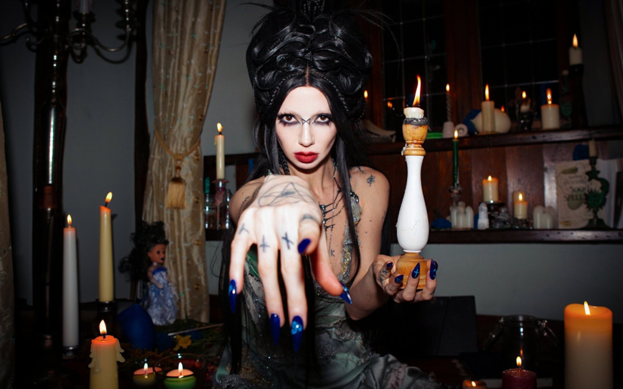 La representante de Irlanda en Eurovisión expresa su apoyo a Palestina: "No me quedaré en silencio"