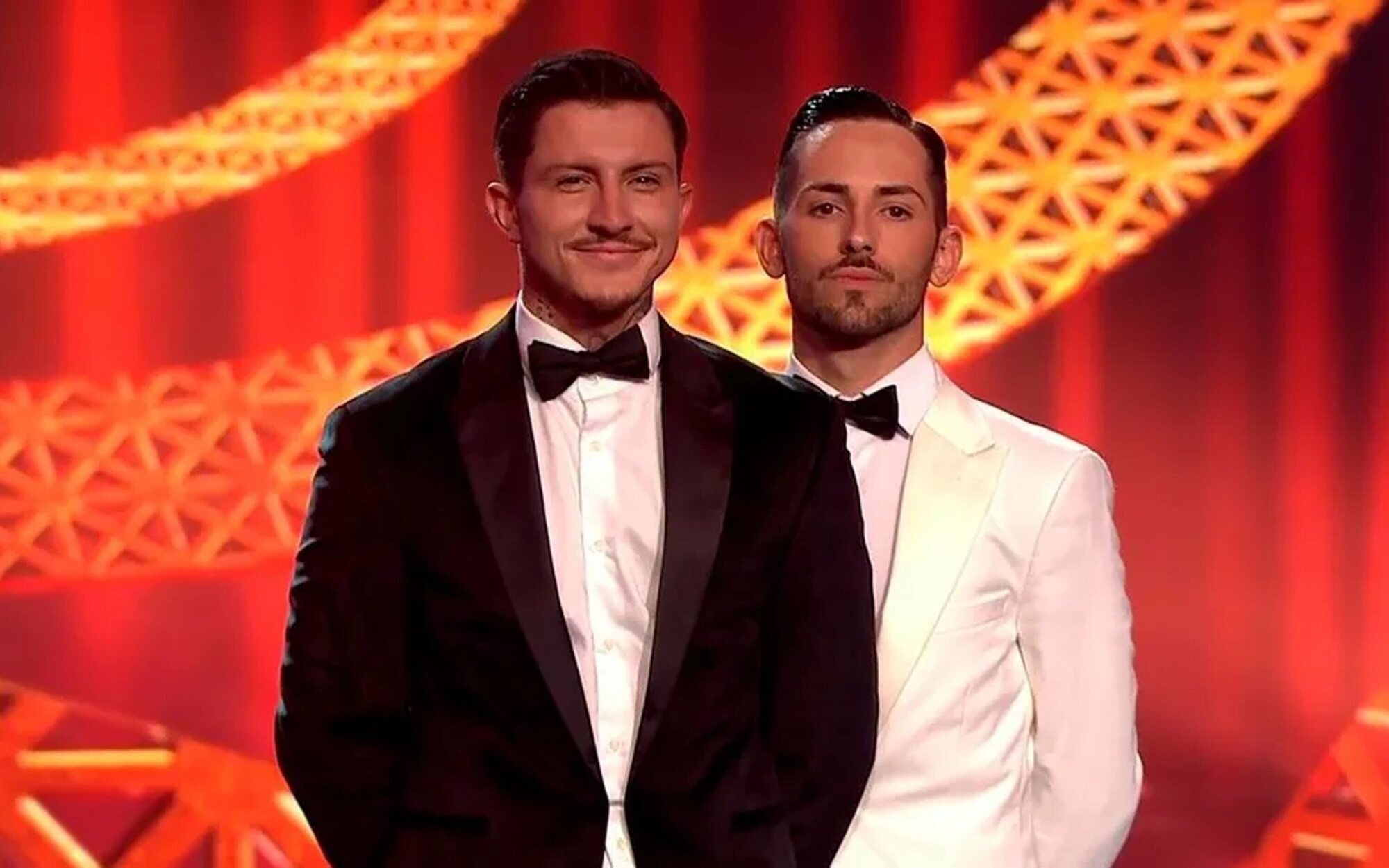 'Bailando con las estrellas' (10,8%) lidera frente al bajón de 'Atrapa un millón' (9,3%) y el cine de La 1