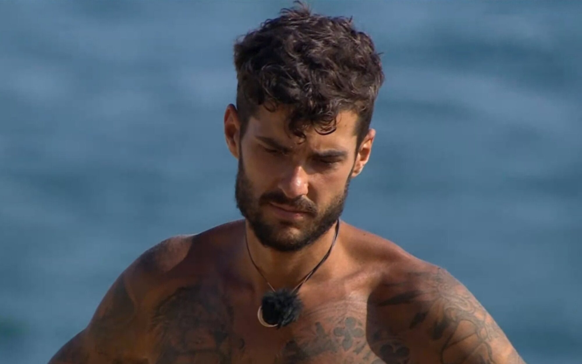 'Supervivientes 2024' sanciona a Mario González sin recompensa tras pillarle haciendo trampas varias veces