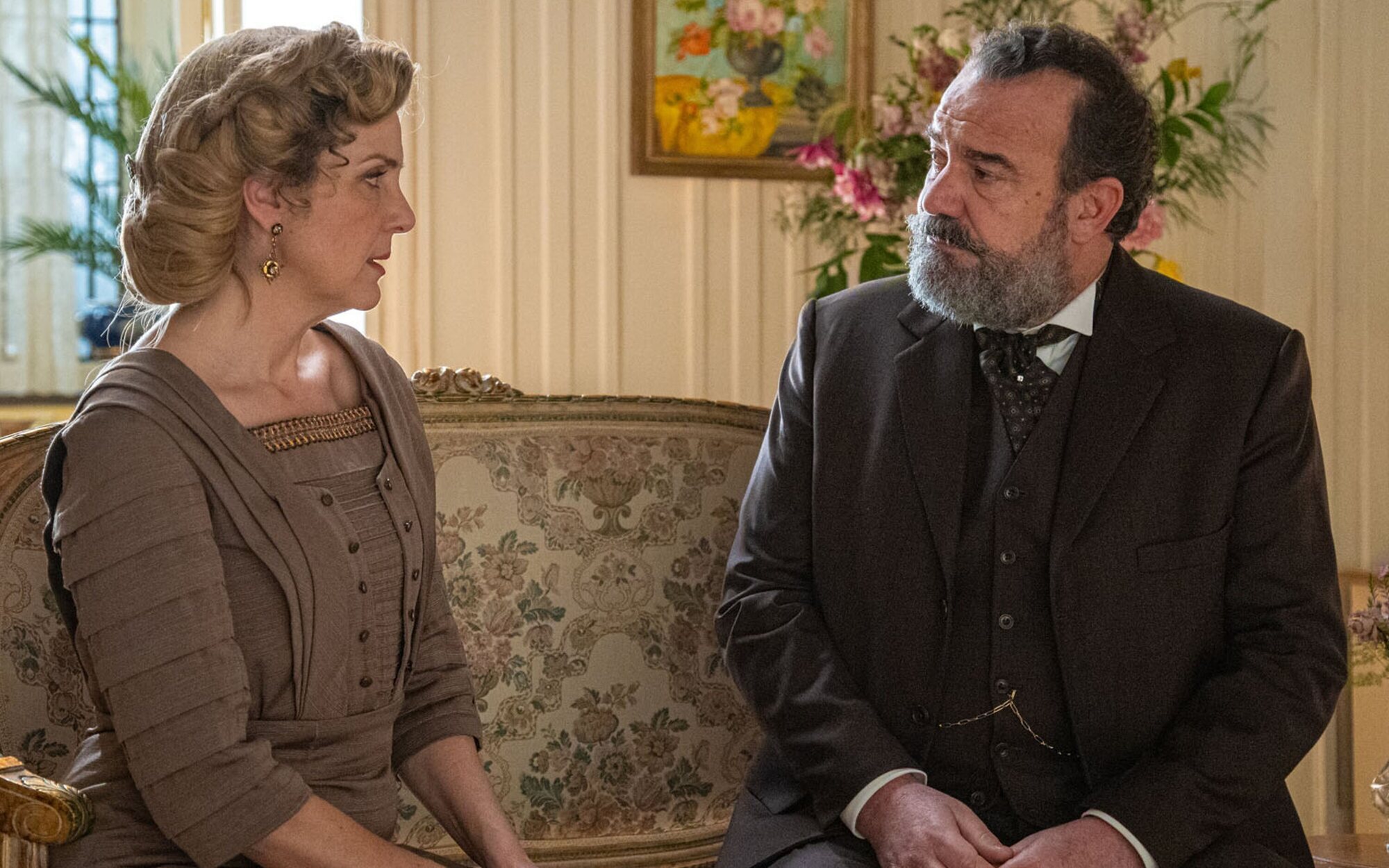 'La promesa' desterrará a Pelayo del palacio y enfrentará a Curro y Martina