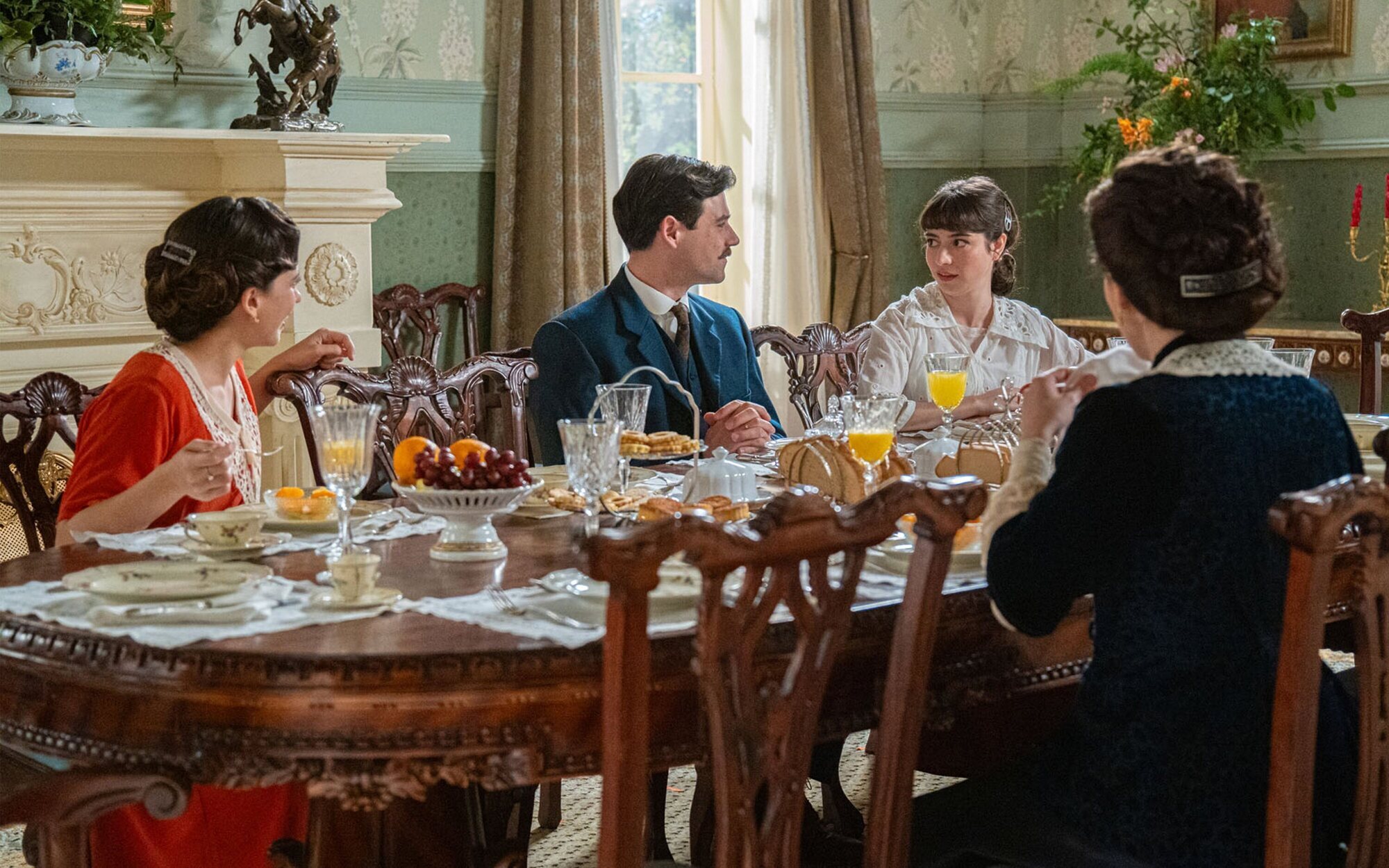 'La promesa' abrirá una brecha entre María y Salvador y Margarita frenará el despido de Ayala