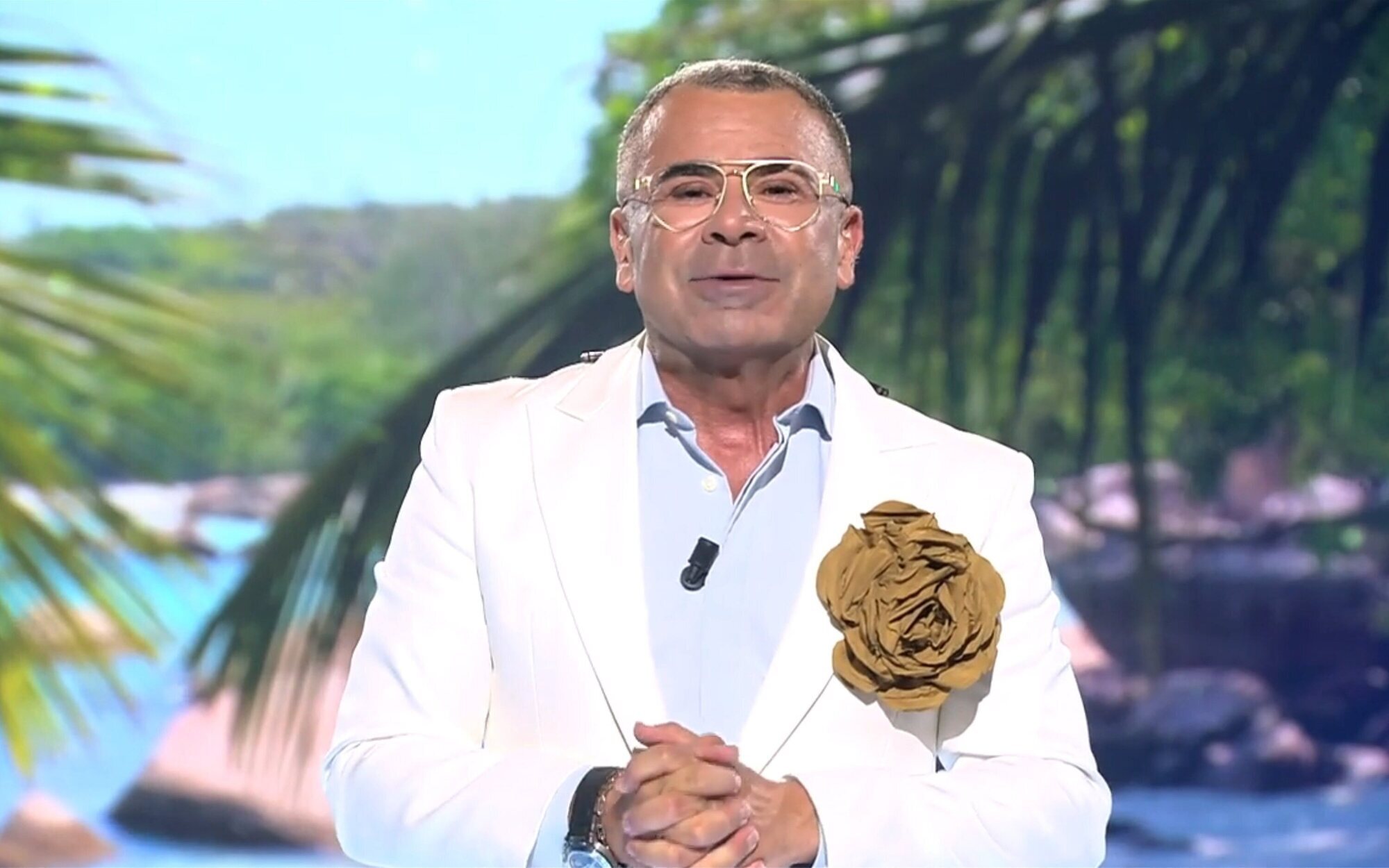 El guiño de Jorge Javier Vázquez a Nebulossa al inicio de 'Supervivientes': "Una gala de postal"