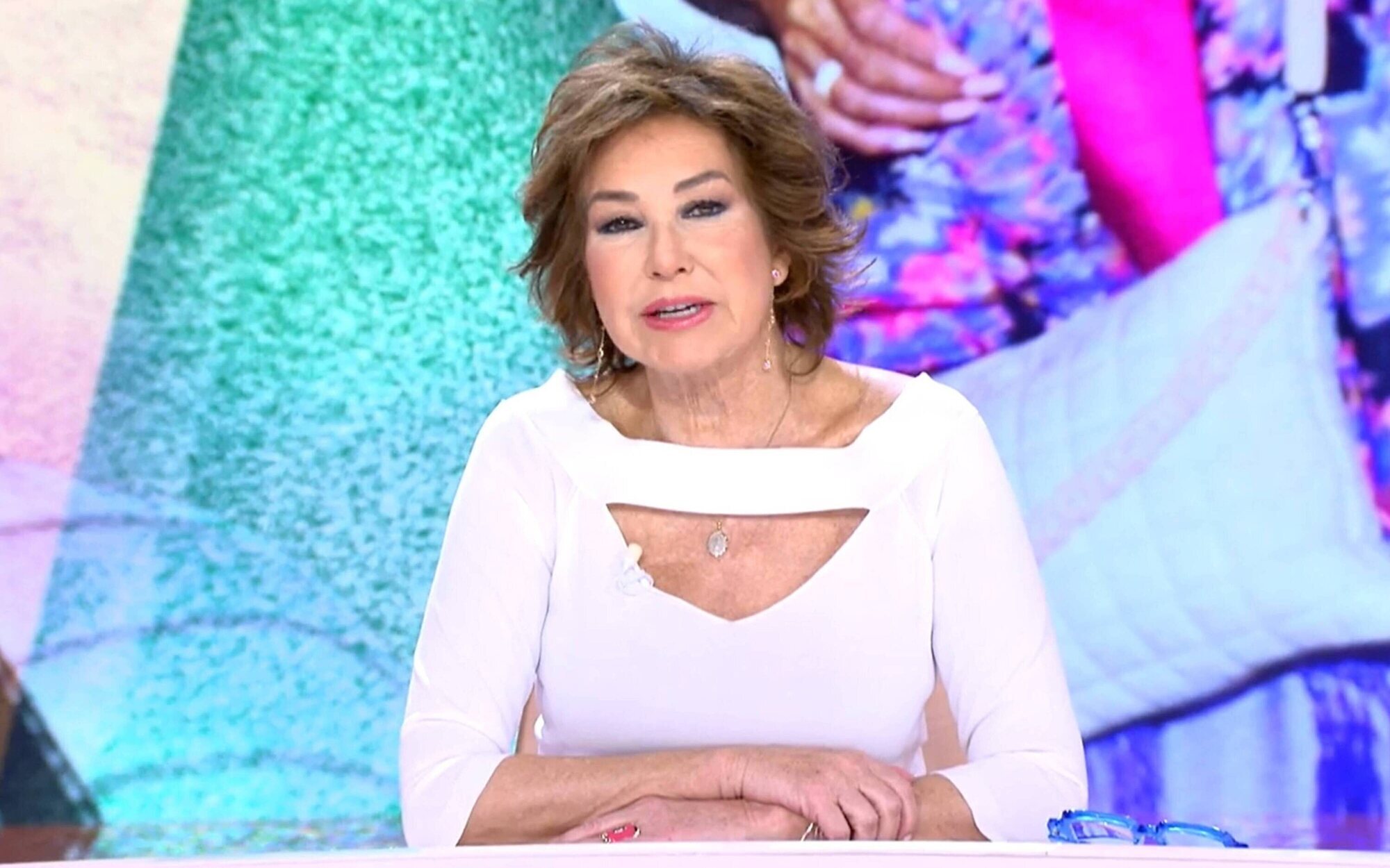 El enfado de Ana Rosa Quintana en 'TardeAR' al coincidir en directo con 'Y ahora, Sonsoles': "No todo vale"