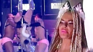 Leticia Sabater juega con el pole dance y las acrobacias en el sensual videoclip de 'Titi cómeme el toto'