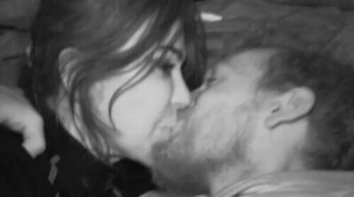 Rubén Torres y Maite Galdeano se besan durante la noche en 'Supervivientes'