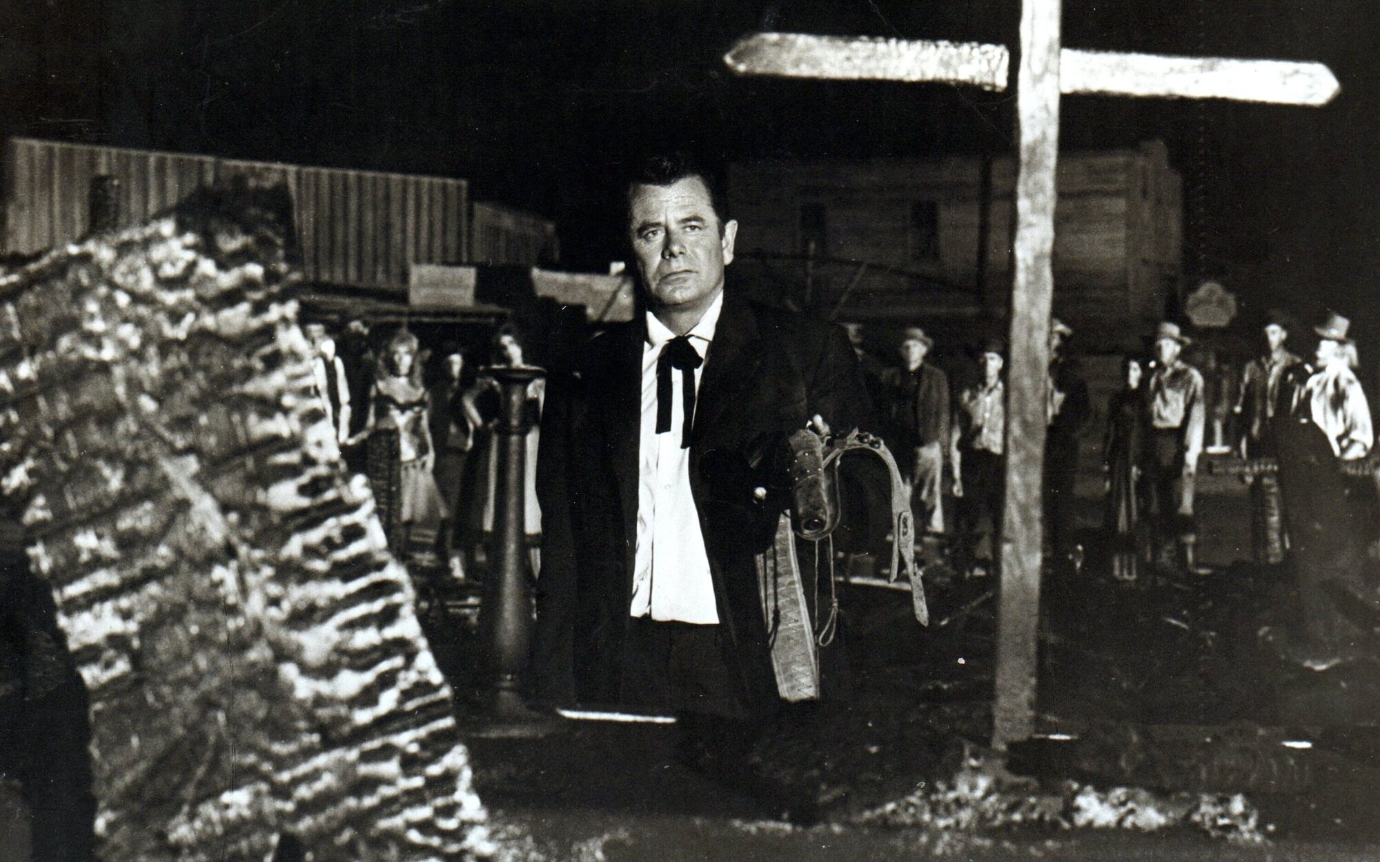 'Un paraíso a golpe de revólver' lidera en Trece, pero FDF se lleva el día con 'La que se avecina'