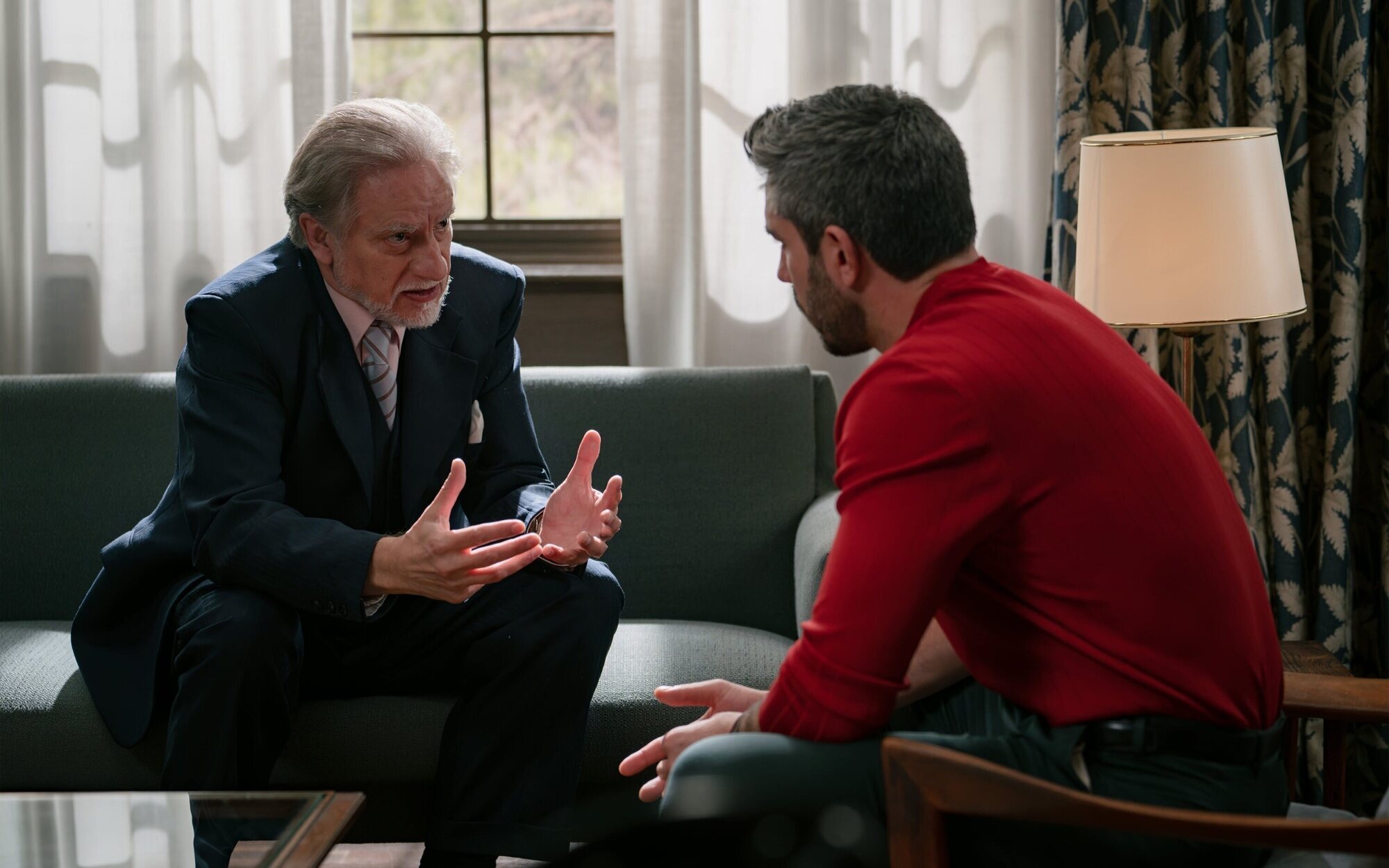 'Sueños de libertad' pondrá en jaque a María por sus mentiras y descubrirá el trato del doctor Herrera