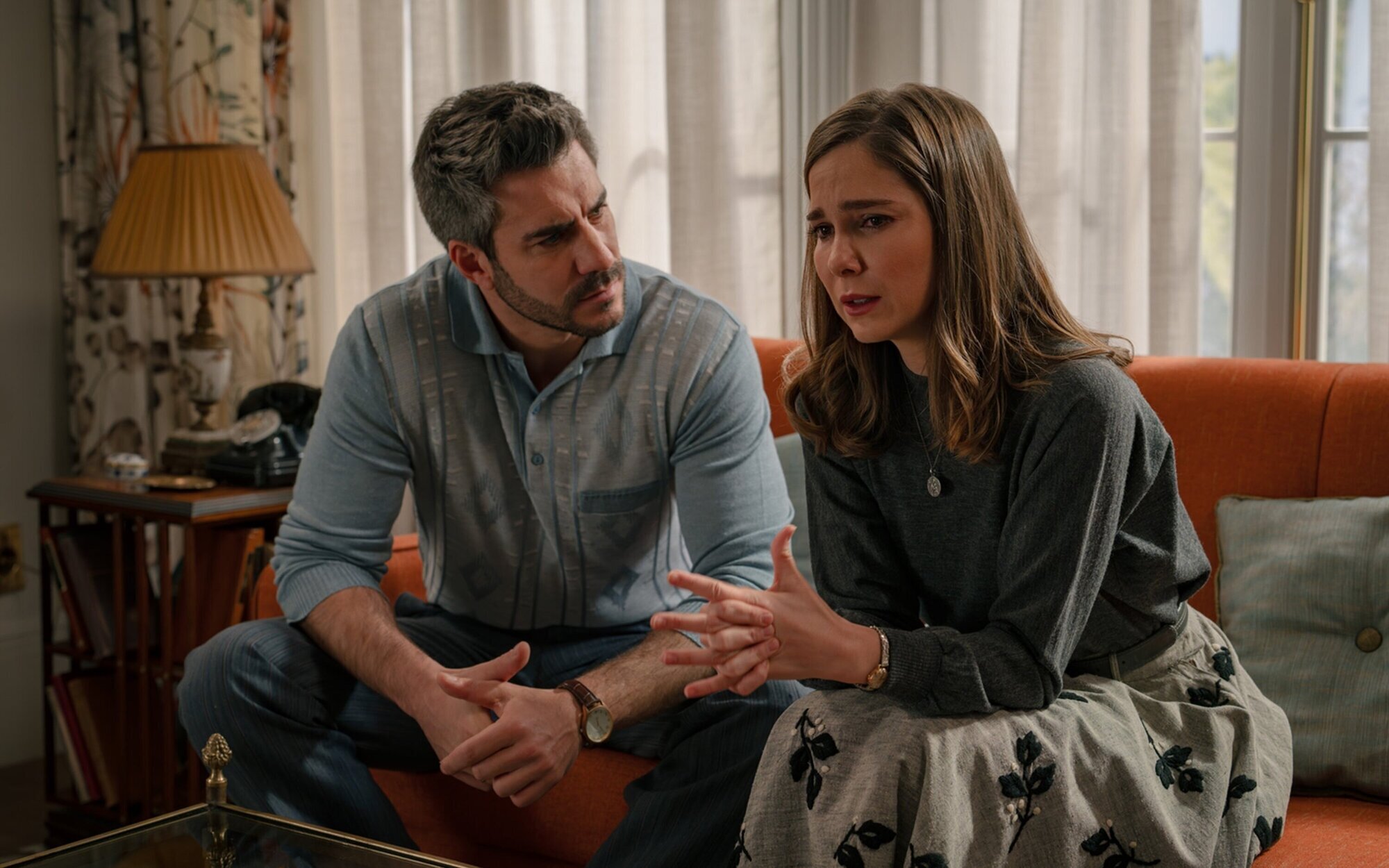 'Sueños de libertad' chantajeará para no llevarse a Julia a París y confirmará si Fina asiste a la boda