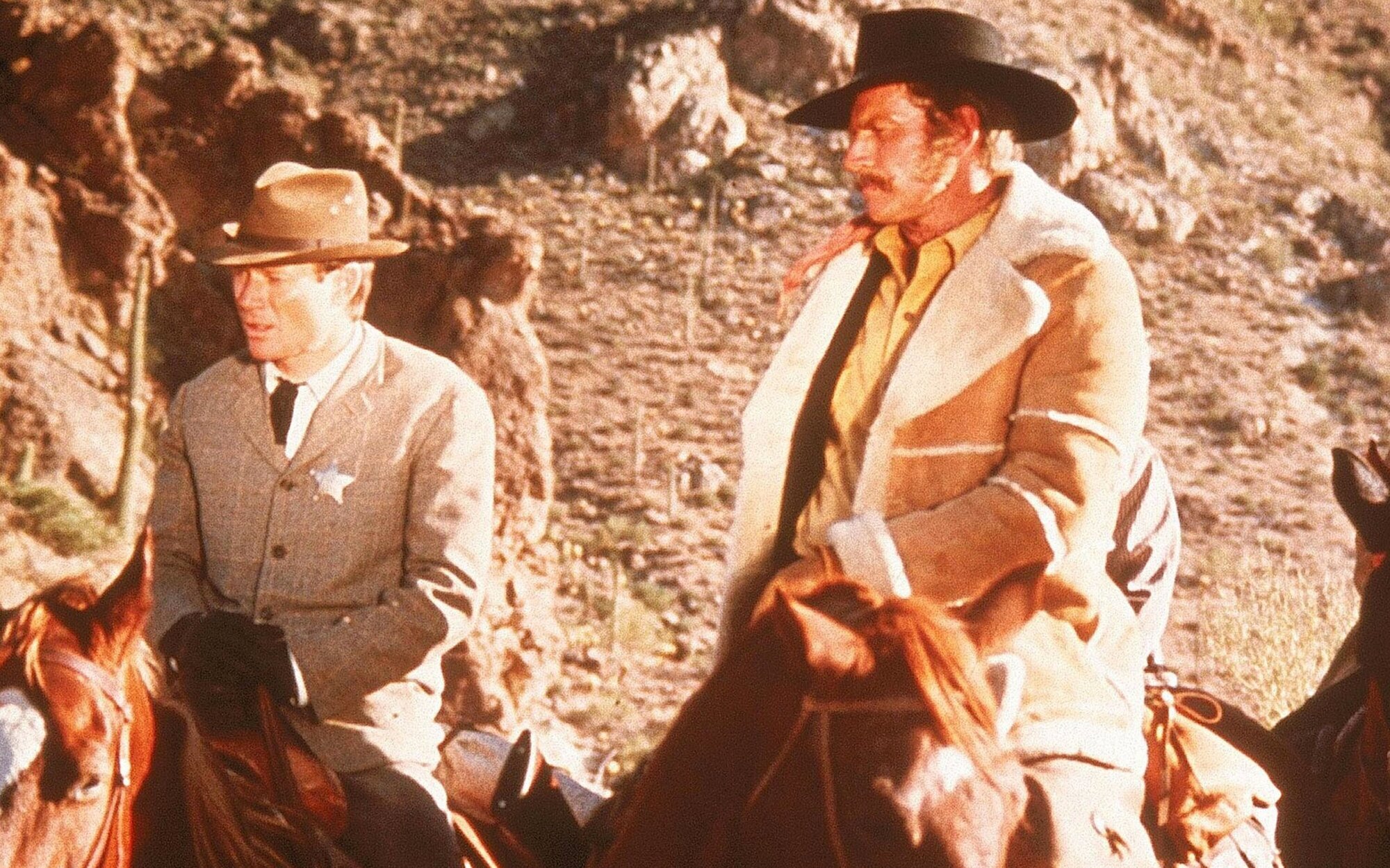 Trece logra un triplete en el top 10 con su apuesta por el western y el cine español