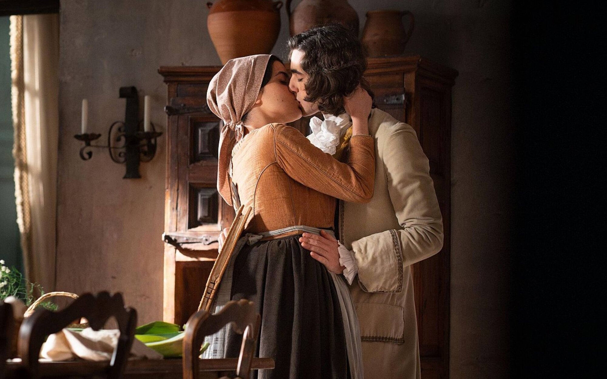 'Valle Salvaje' dará un giro a la relación de Adriana y Rafael y obligará a Luisa a tomar medidas con Alejo